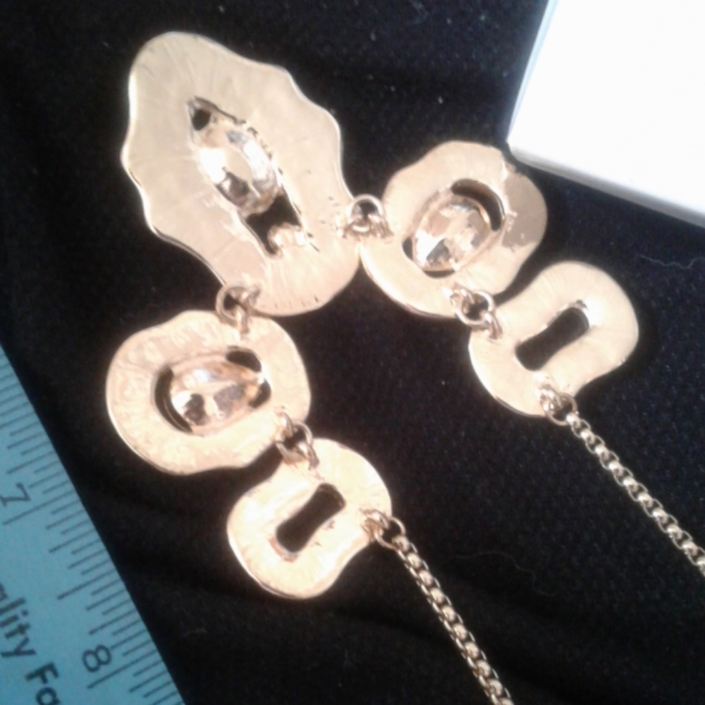 Neclace - Picture 4 of 4